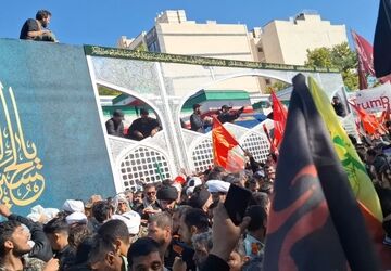 تشییع پیکر مطهر رهبر شهید و خانواده ایشان در مشهد