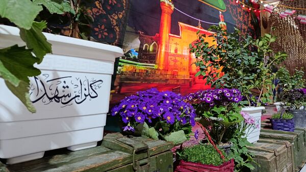 برگزاری مراسم تحویل سال نو در گلزار شهدای ملارد 