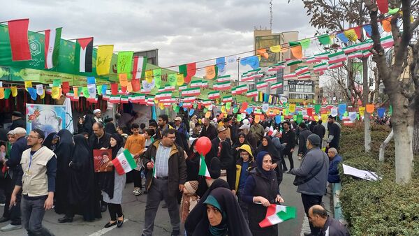 تجلی حضور باشکوه مردم در راهپیمایی ۲۲ بهمن 