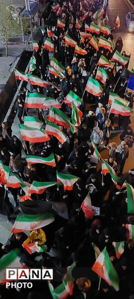 اینجا ایران؛ و نفس میهن و ولایت هنوز بلند است 