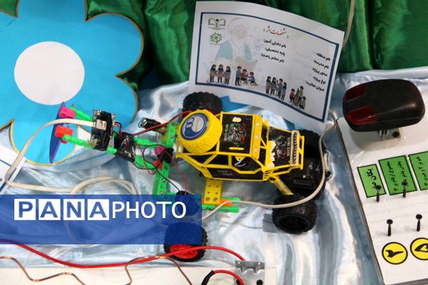 رونمایی از خلاقیت دانش‌آموزان؛ نمایشگاه جابر بن حیان در قیامدشت