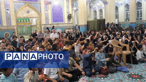 اختتامیه جشنواره تولید محتوا نماز و مسابقه عطر انتظار در امامزاده سیدجعفر یزد