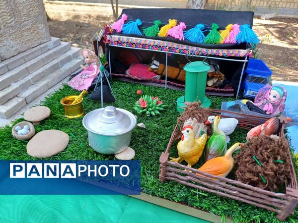 بازارچه کاروفناوری در دبیرستان حاج آقا توکلی زرقان 