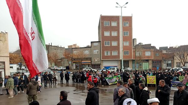 قابی از خواجه در راهپیمایی ۲۲‌بهمن