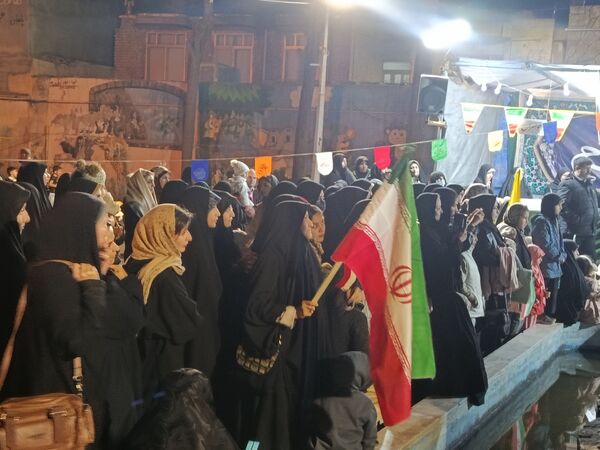 گلبانک الله اکبر در پارک‌کودک خیابان امام شهرستان کاشمر 