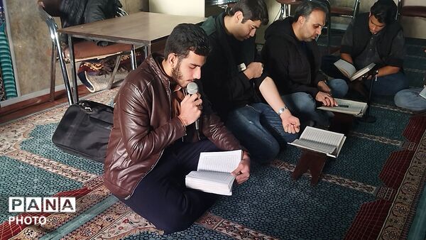 محفل انس با قرآن کریم در دبیرستان شاهد ابوذر غفاری نیشابور 