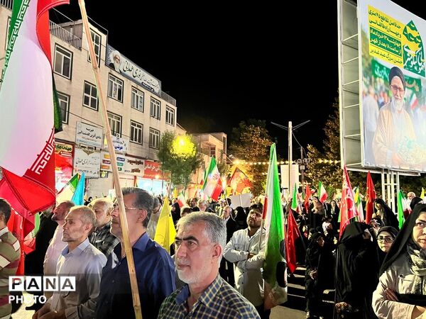 حضور حماسی مردم کرج در نودو سومین شب  در امام زاده حسن