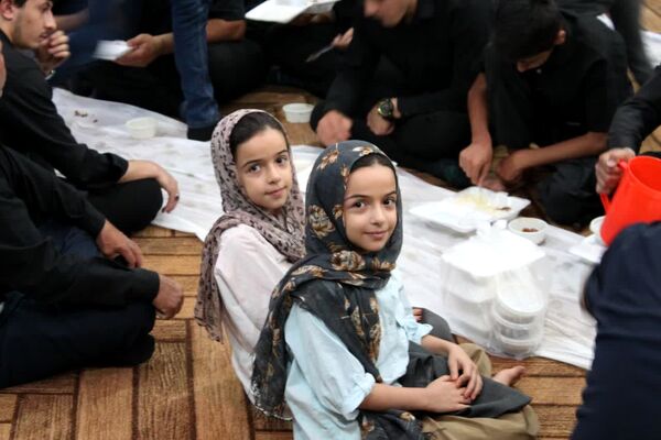 مراسم سوگواری ابا عبدالله در هیات رزمندگان اسلام شهرستان خرامه 