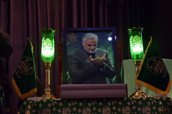 همایش دهه بصیرت و گرامیداشت سردار دلها در سالن نژاد فلاح کرج