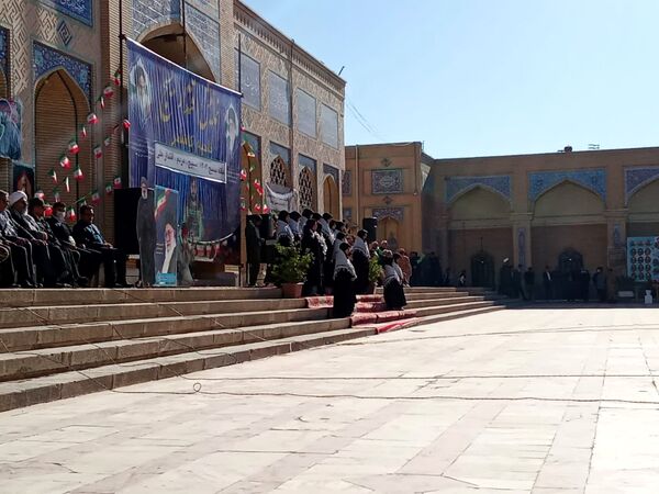 آرامگاه مدرس کاشمرصحنه تجدید میثاق بسیجیان در هفته بسیج  