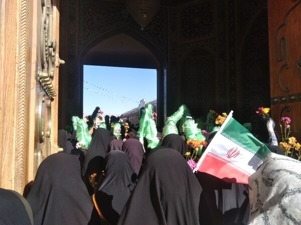شادپیمایی و تجمع بزرگ دختران فاطمی در سومین حرم اهل بیت(ع)