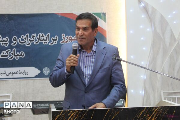 تجلیل از سفیران سلامت در شهرستان ملکان