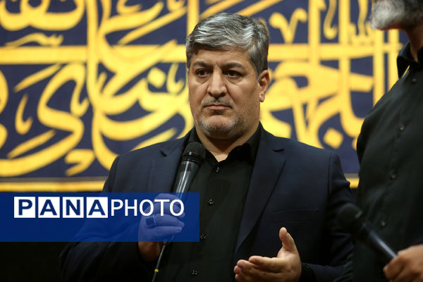 اجتماع لبیک یا حسین(ع) و گرامیداشت شهدای 15 خرداد در حرم حضرت معصومه(س)