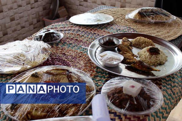 جشنواره غذا و صنایع دستی در اردوی تمشک دختران استان بوشهر
