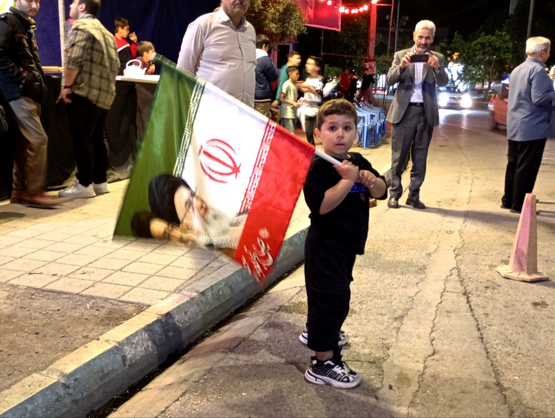 شبهایی در میادین نیشابور 