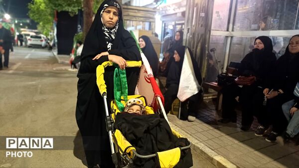 جمعی که هر شب تازه تر می شود 