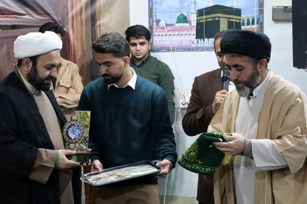 هفتمین محفل قرآنی «رواق» با محوریت ترویج جلسات خانگی قرآنی در شهرستان فلارد