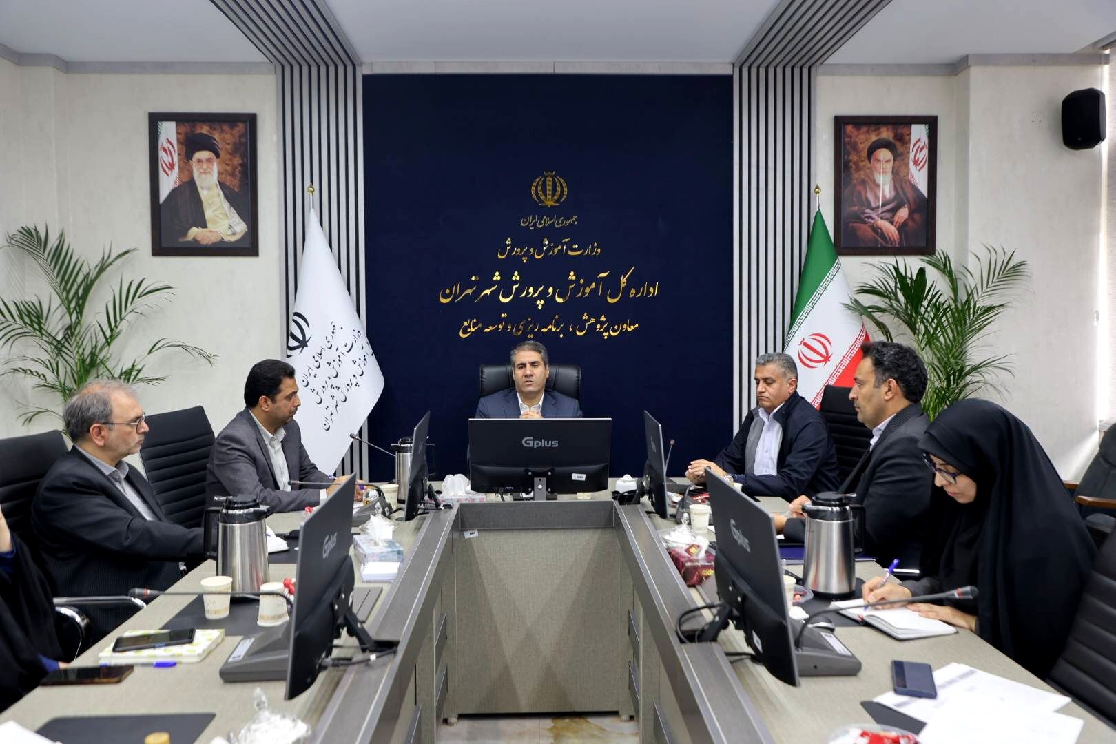 هفته معلم؛ فرصتی برای پاسداشت منزلت معلمان