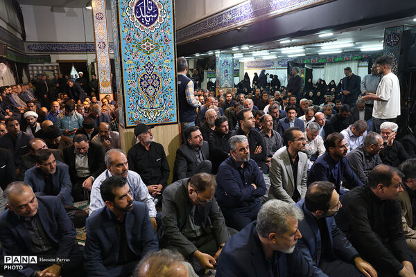 مراسم بزرگداشت رهبر شهید انقلاب و شهدای جنگ تحمیلی