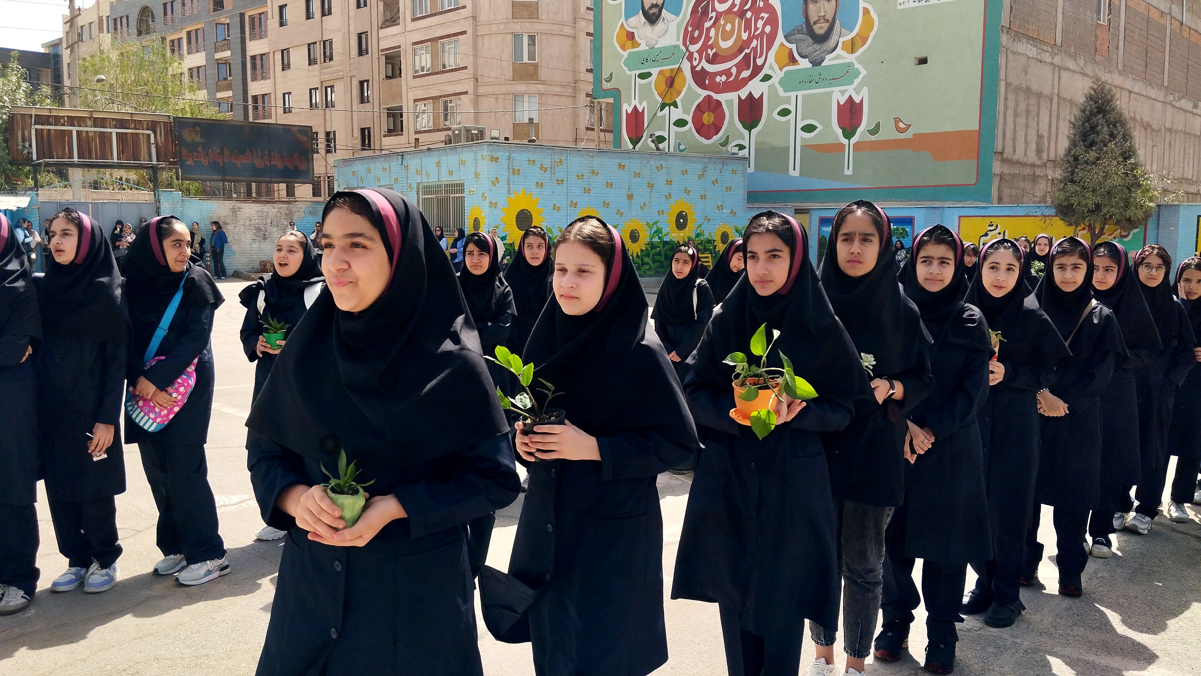 برگزاری «جشن جوانه‌ها» در مدرسه شهدای شهرداری ناحیه ۲ کرج
