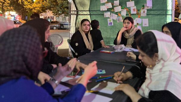 برپایی غرفه زنگ مدرسه در شهرستان محلات