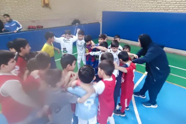 مسابقه ورزشی «روز پدر و پسری» طرح شهید خرازی در دبستان پسرانه علامه طباطبایی پیشوا