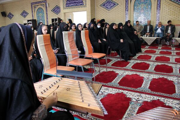افتتاحیه مسابقات فرهنگی‌هنری «امید فردا» در مدرسه شاهد منتصرین ورامین