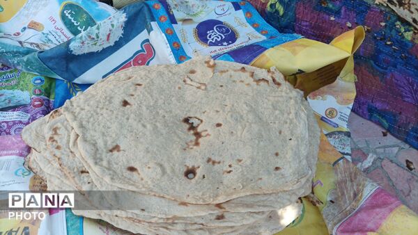 خدمت رسانی مردم شهر بار برای زائران رهبر شهید 
