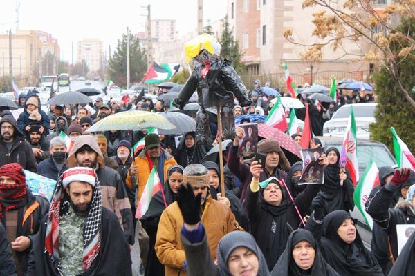 حضور حماسی مردم شهرستان پردیس در راهپیمایی روز قدس با وجود بارندگی