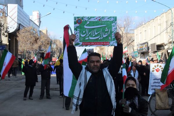 یک زنجان متحد در روز ۲۲بهمن 