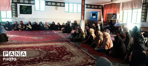 اولین جلسه انجمن اولیا دبیرستان عزت طلایی نیشابور در قاب پانا 