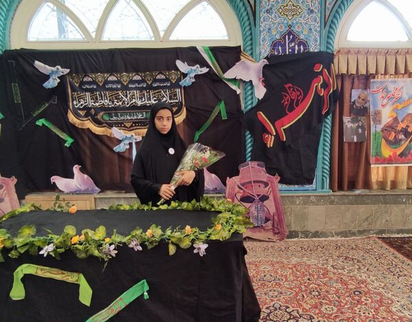 شمع وجود شهید گمنام، محفل منتظران را نورانی کرد
