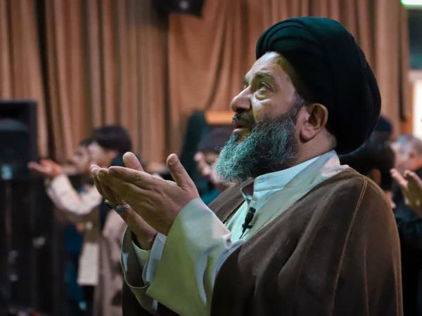 جلوه‌ای از اعتکاف دانش‌آموزی در مسجد امام علی‌بن‌ابی‌طالب (ع)