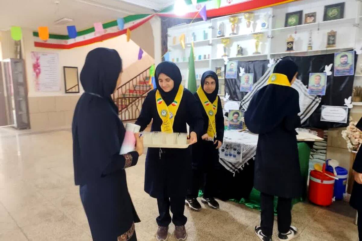 برپایی موکب به‌مناسبت سالروز شهادت رئیس جمهور و همراهان در دبیرستان شاهد 16