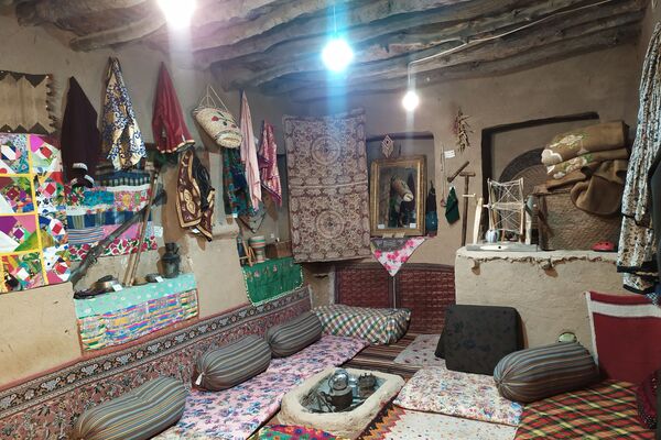 اقامتگاه  بوم‌گردی شهر لپویی -زرقان 