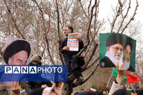 راهپیمایی ۲۲ بهمن در کرج 