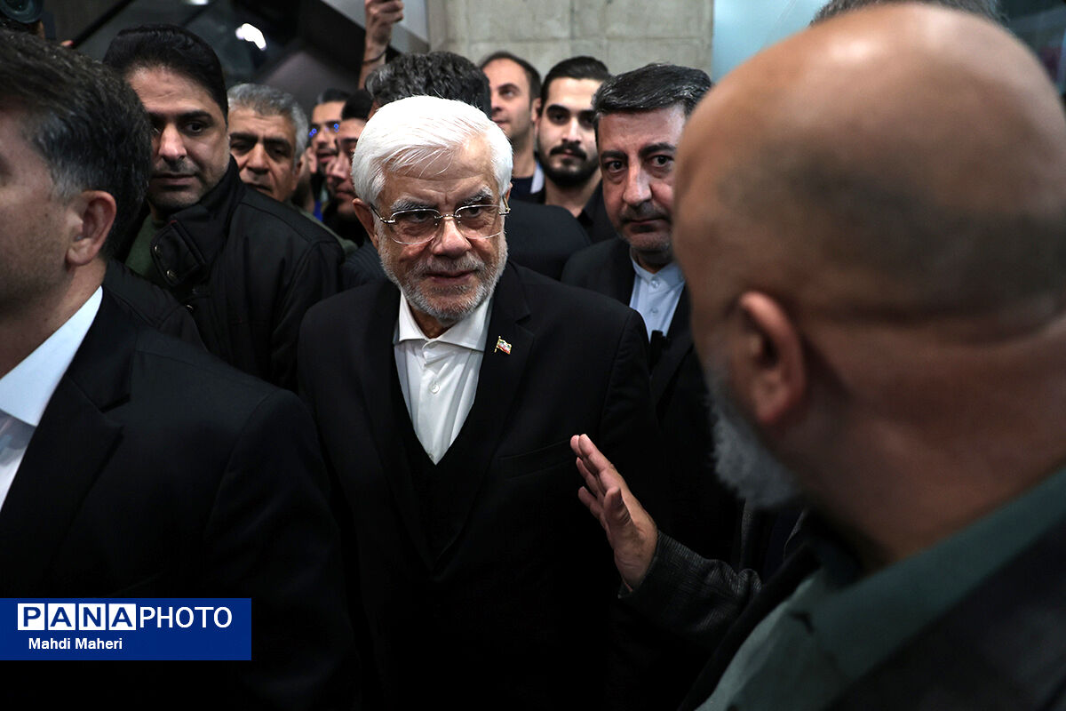 علم در ایران با حمله دشمنان متوقف نمی‌شود