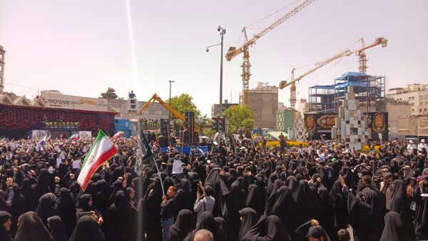 تشییع پیکر مطهر شهید سردار محمد کاظمی و تعدادی از شهدای جنگ تحمیلی در مشهد