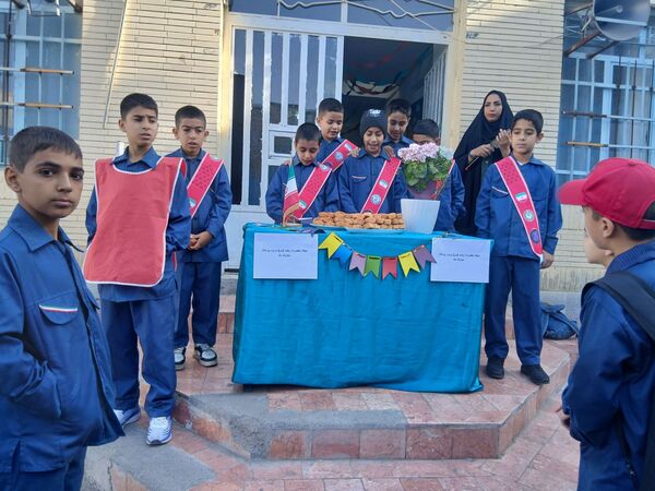 جشن  ولادت حضرت زینب(س) در دبستان عجب شیر