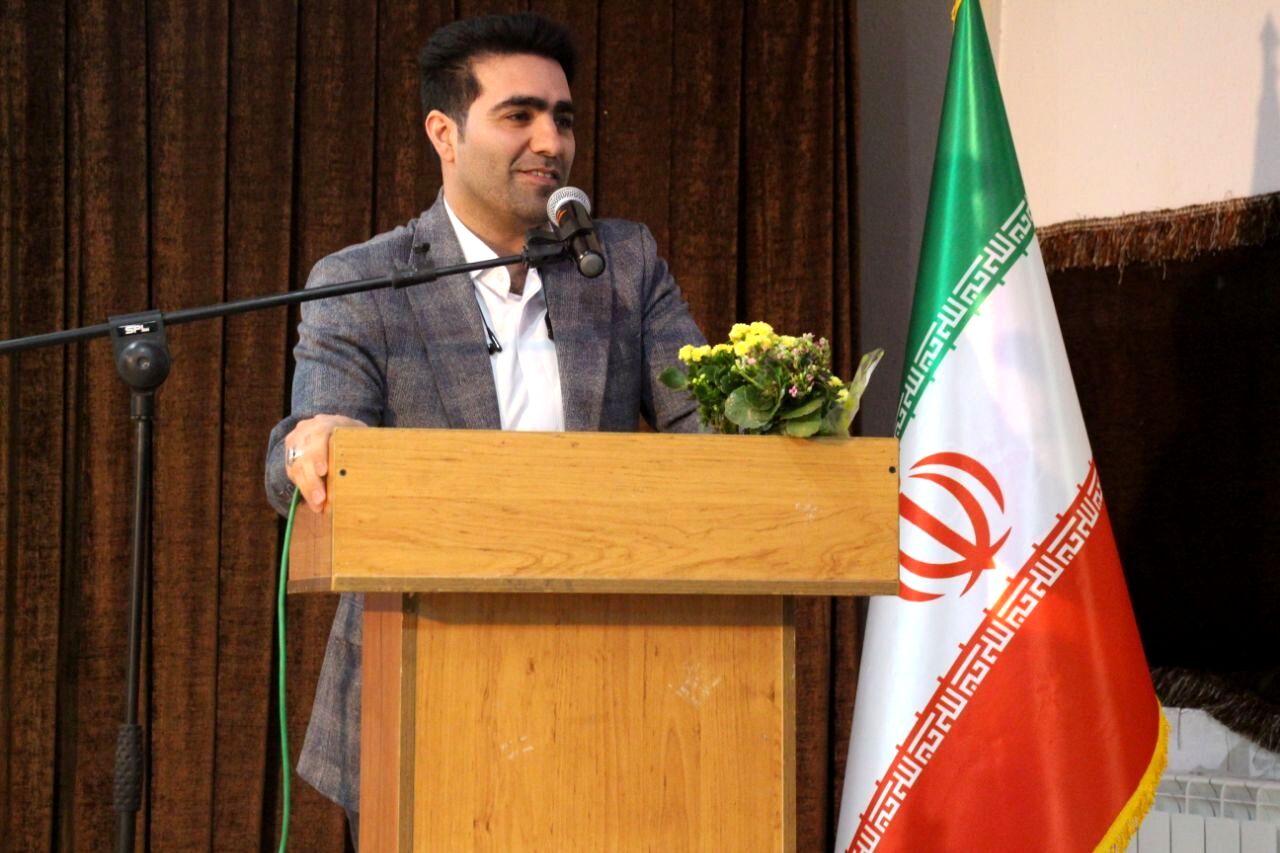 امروزه با نسل پرسشگر و هوشمند مواجهه هستیم