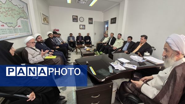 برگزاری جلسه شورای اداری در بلده