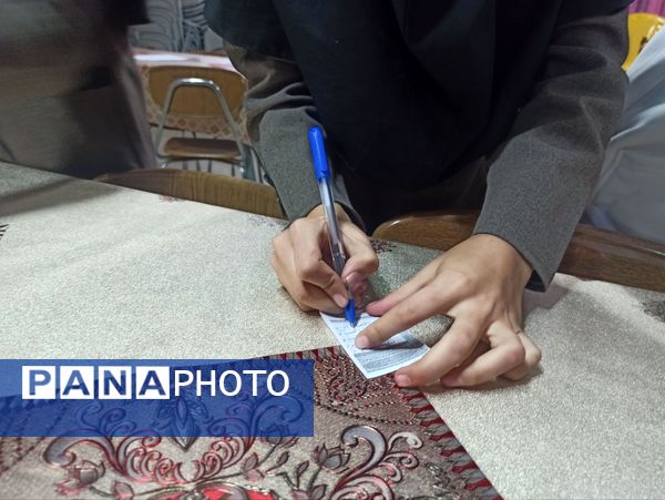 انتخابات شورای دانش‌آموزی در دبیرستان نمونه اندیشه