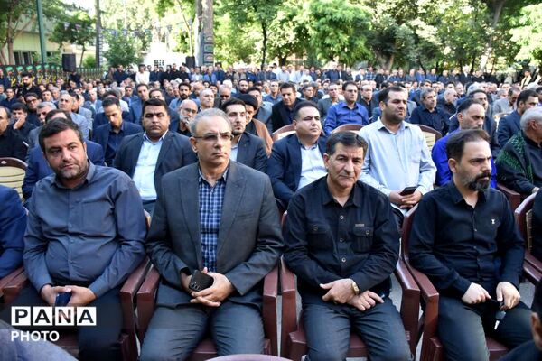 آیین بدرقه و وداع با رهبر شهید انقلاب
