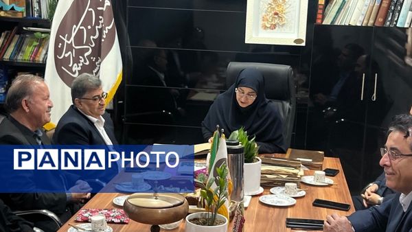 مدرسه‌ای که تاریخ نفس می‌کشد؛ روایت تصویری از سعادت بوشهر