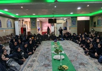 حضور پرشور دانش آموزان آموزشگاه دکتر رزمی ناحیه دو شهرری در مراسم «مصباح الهدی»