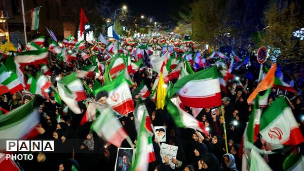 بیعت مردم نیشابور با سومین رهبر انقلاب اسلامی و اعلام بیزاری از دشمنان وطن