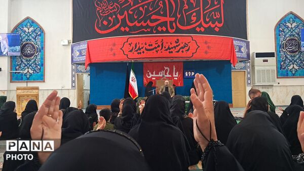 همایش شیرخوارگان حسینی در چهارباغ 