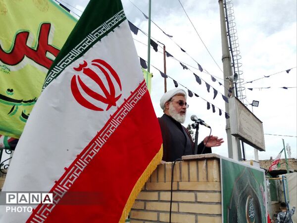 جلوه‌هایی از برگزاری نماز عید سعید فطر در شهر جعفریه قم