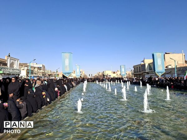 یزد، عزادار در سوگ پدر