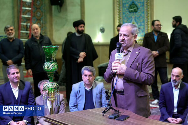 حضور وزیر آموزش و پرورش در جمع دانش‌آموزان معتکف